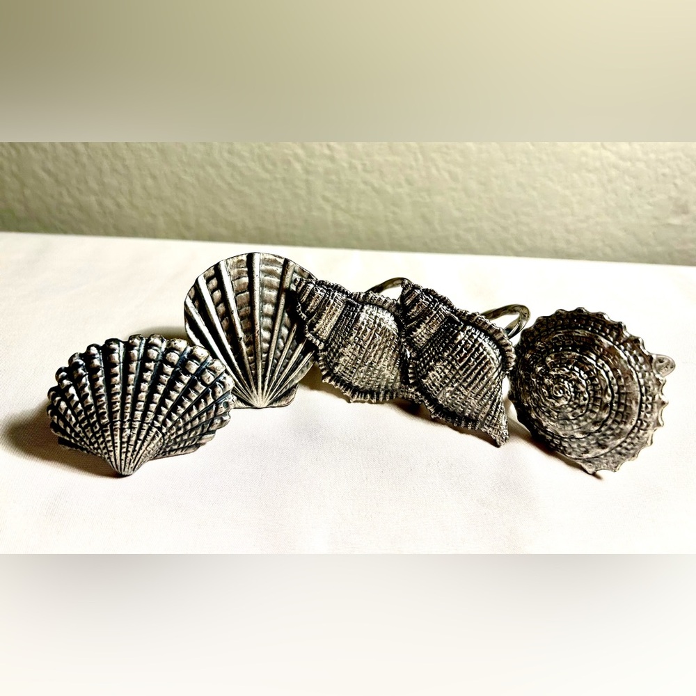 5 VTG Beaulieu Vineyards Pewter Napkin Rings Tableware Nautical Seashells 2x2"